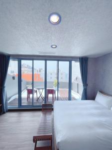 301 VIP Double Room with Bath and Balcony