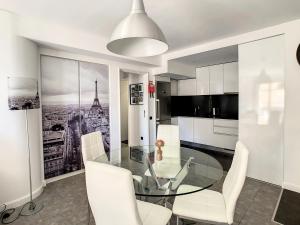 Ocean Breeze by LovelyStay