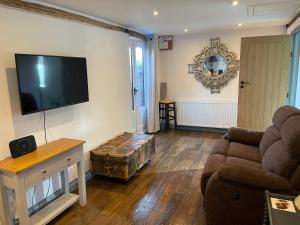 Middle Tree, ideal modern cottage