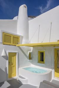 Imerovigli, Imerovigli, 84700, Santorini, Greece.