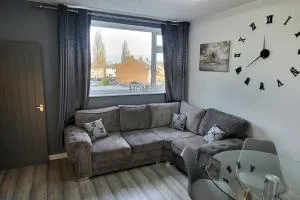 Cosy 3 double bed flat sleeps 6 - Exhall