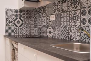 Joseph - superior sea bay and mountain view