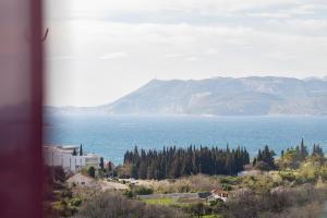 Joseph - superior sea bay and mountain view