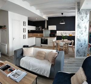 Charmante maison de Ville , 4 personnes , LES HERBIERS - 3hvězdičkové hotely ve městě Les Herbiers