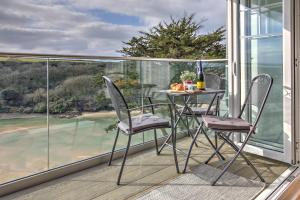 The Tower, 5 Corisande Manor