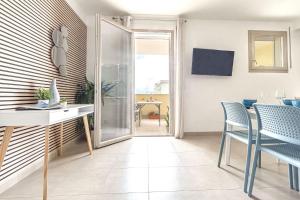 Skyfive Water Apartment img10