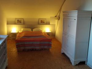 Maisons de vacances Luxury house in Leobard with private pool : photos des chambres