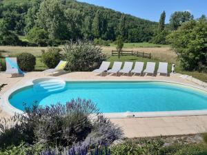 Maisons de vacances Luxury house in Leobard with private pool : photos des chambres