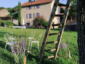 Sunflower Valley Villa, Léobard