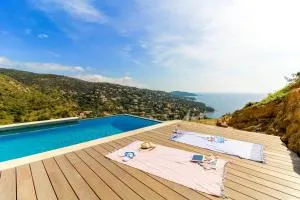 SELECT'soHOME - Magnifique T2 sur les hauteurs d'Aiguebelle avec piscine privée et vue mer !- ROCCA BELLA - La Fossette
