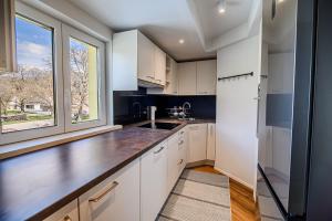 Mountain View Apartment with Sauna