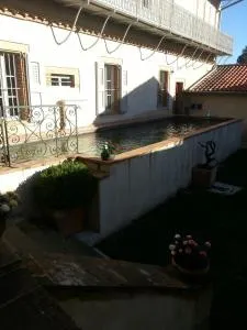 切斯路易斯旅馆 - 阿尔比