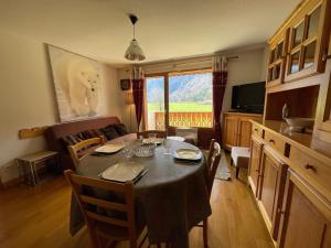 Appartements Appartement Samoens, 2 pieces, 5 personnes - FR-1-624-37 : photos des chambres