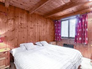 Appartements Charmant Appartement Montagnard au Coeur du Vieux Village, aux Pieds des Pistes de Val-d'Isere - FR-1-694-77 : photos des chambres