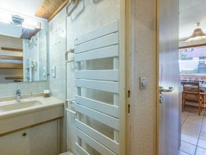 Studio cosy avec balcon, parking couvert, proche centre et navette gratuite – Val dIsère - FR-1-694-59