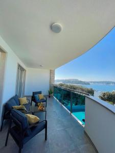 SeaScape Deluxe Residence