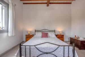 Lahardi - Seaside House