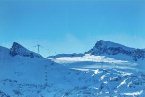 Golf & Glacier View - by Alpen Apartments