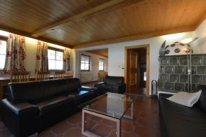 Ski-in Ski-out Chalet Kriekels - by Alpen Apartments