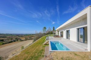 Villas VILLA LE BELVEDERE-DESIGN-PISCINE-VUE-GAILLAC : photos des chambres