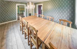 5 Bedroom Gorgeous Home In Broaryd