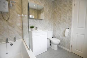 Clarice House by YourStays, 3 bedroom house by University of Staffordshire