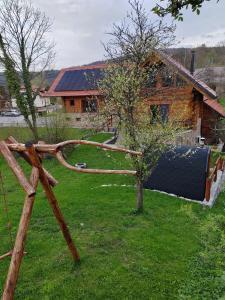 Brunarica Biopark -Log house Biopark