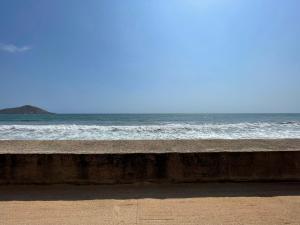 Departamento cómodo a pie de playa by G P S rentas