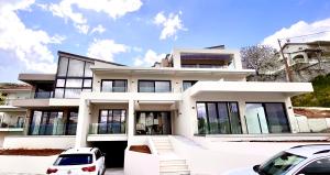 CITY HILL Luxury Apartments