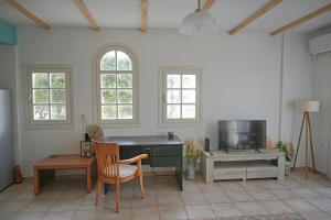 Beachlife: The Apartment