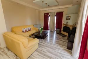 Arias-Welcoming Guest House