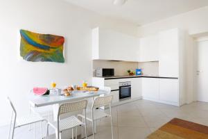 Gazagnaire YourHostHelper