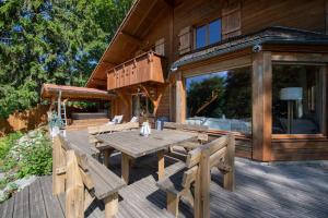 Chalets L’Ecrin Blanc – Cocon familial avec jacuzzi et salle de jeux : photos des chambres