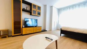 61°Bs Charming Studio Apartament @BLLOK