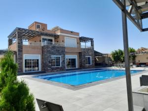 Taj Villa 1 deadsea - Entire Villa with sea view