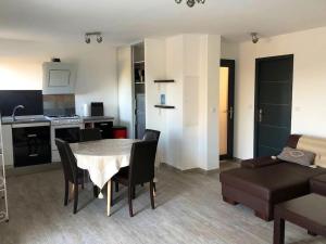 U Primu Appartement spacieux au calme Aléria - 3hvězdičkové hotely ve městě Aléria