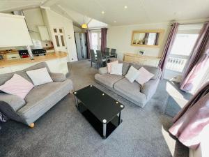 2 Bedroom Lodge TH35, Nodes Point, St Helens, Isle of Wight