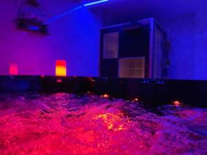 Villas Villa Spacieuse SPA Sauna Billiard Netflix : photos des chambres