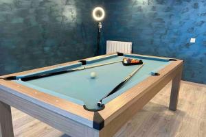 Villas Villa Spacieuse SPA Sauna Billiard Netflix : photos des chambres