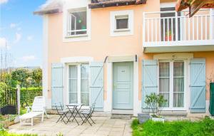Nice Home In Dives-sur-mer With 2 Bedrooms, Wifi And Outdoor Swimming Pool