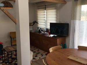 Maisons de vacances Gite Sanchey, 3 pieces, 6 personnes - FR-1-589-467 : photos des chambres