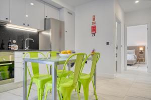 Beco Santa Emilia 3J, a Home in Madeira