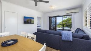 Modern Unit With Penthouse Views