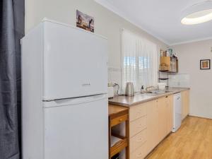 15 Dorset Court Carrickalinga