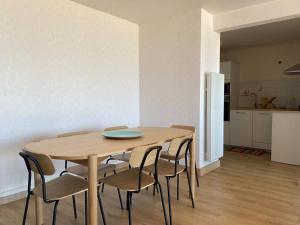Appartement avec WIFI et Vue Mer, Plage de Trestraou à Perros-Guirec - FR-1-368-384