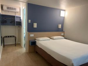 Hotels Kyriad Direct Montpellier Ouest - Saint Jean De Vedas- La Peyriere : photos des chambres