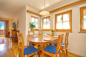 Select Top 4 - by Alpen Apartments