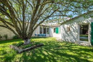 Maisons de vacances Charmante maison rhetaise dans jardin de 300m2 : photos des chambres