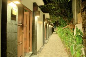 Tír na nÓg Beachfront Resort