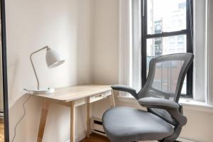 Luxe Back Bay 1BR w WD nr Green Line BOS-689